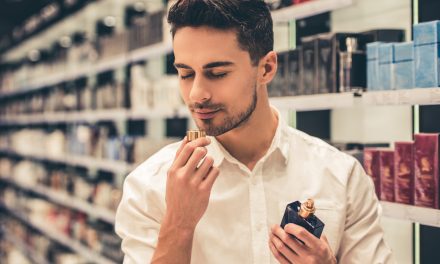 Perfumy męskie – jak wybrać zapach, który wyróżni Cię spośród tłumu?